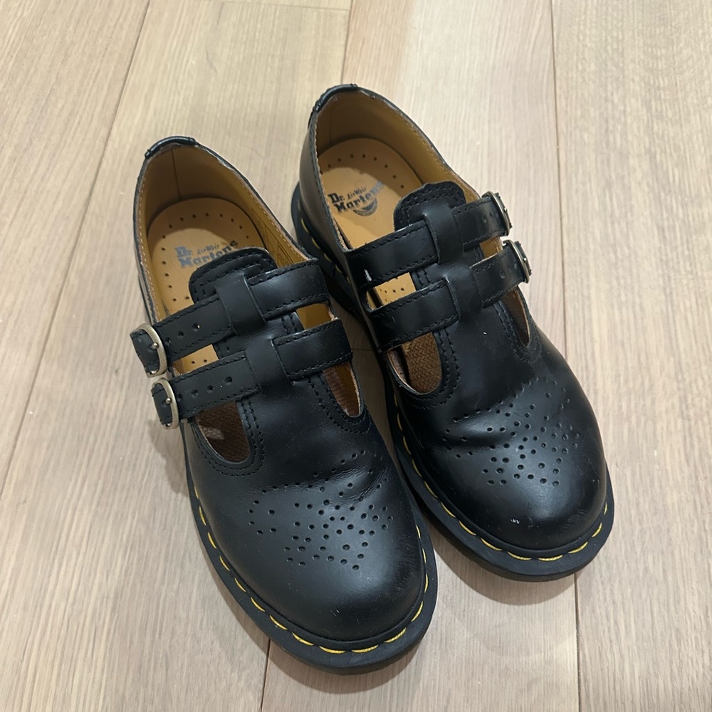 Dr Martens 8065 Smooth Leather Mary Janes